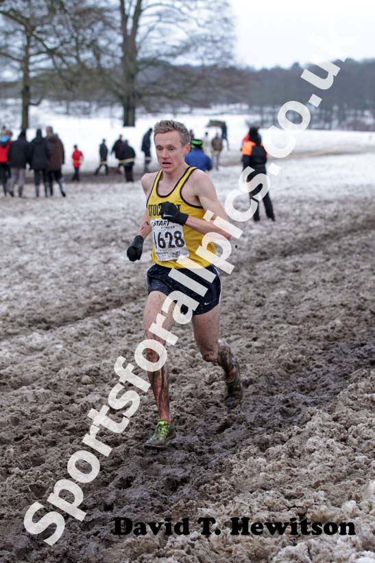 Steve Vernon (Stockport Harriers) drives through the mud and snow to wins his 5th Northern Cross Country Championships title.